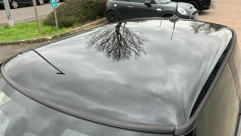 MINI Hatchback 1.5 Cooper Exclusive 3dr Auto Petrol Hatchback